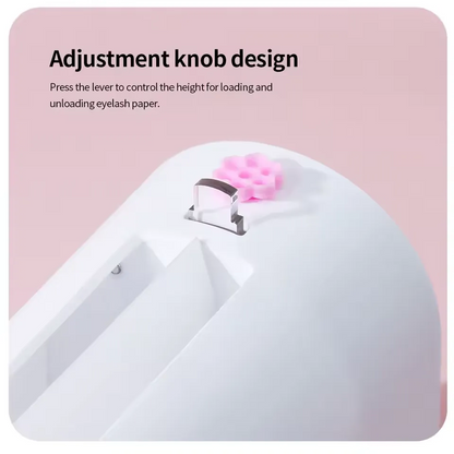 Machine for assembling eyelash fans